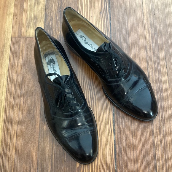 Mezlan Cap Toe Oxfords in Shiny Black Leather Men's Size 10 1/2 Made in Spain - Picture 1 of 5